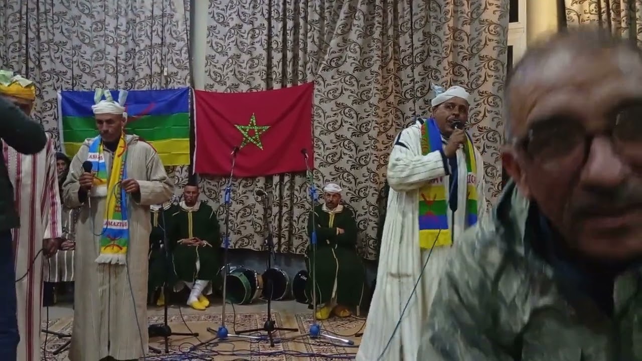 شيخ براهيم امحزون في قصيدة جميلة تستحق المتابعه 