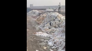 废弃衣物变棉被?巴基斯坦神操作!看完制作过程,你还敢盖吗? #巴铁制造 #制造过程 #环保回收再生利用