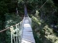 Ajusco: Puente colgante deteriorado