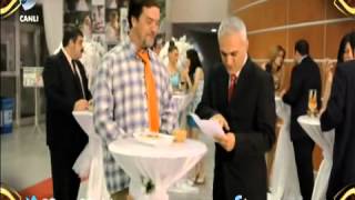 Beyaz Şarkılarla Yaşayan Adam Düğün Salonunda