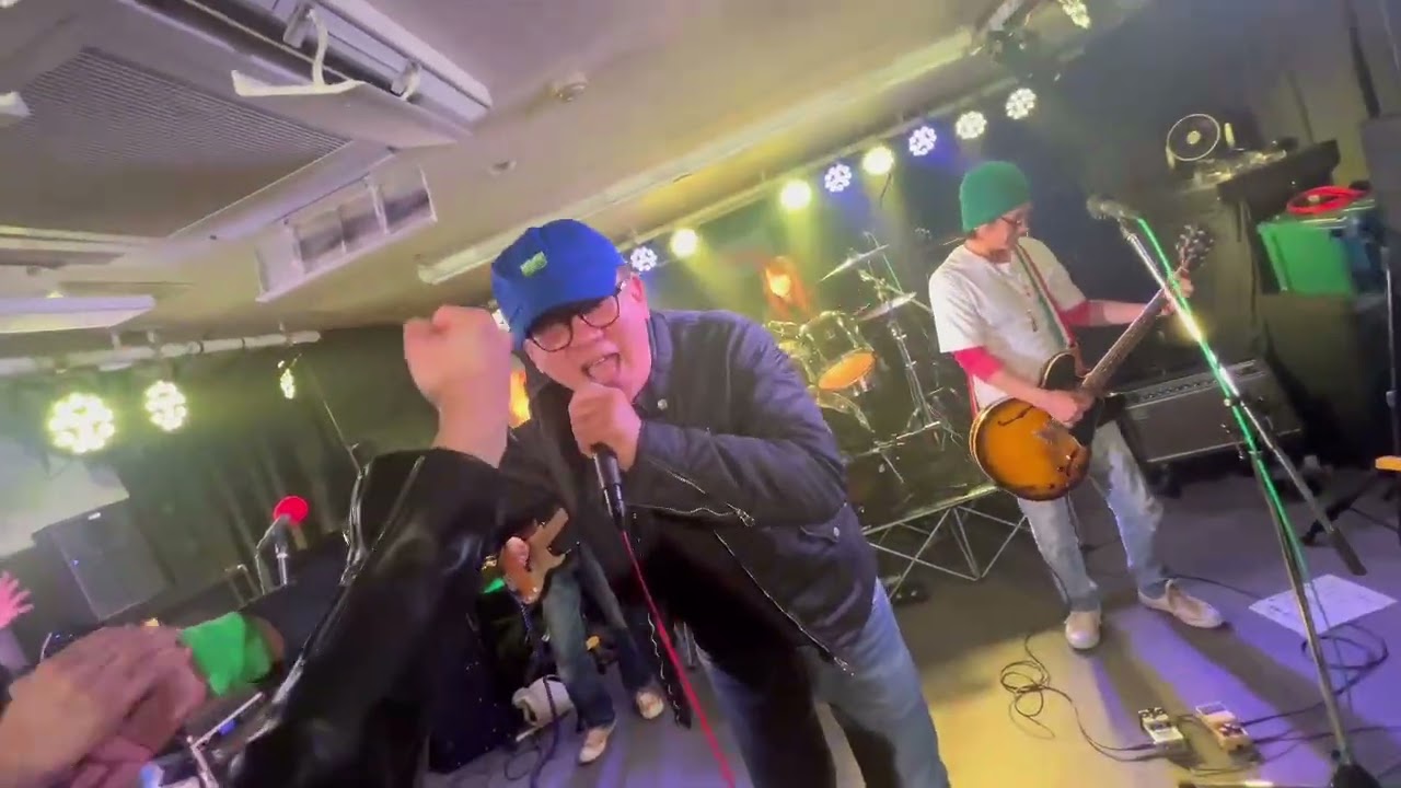 パンクロック（THE BLUE HEARTS）コピーバンド　湊川メリーゴーランド