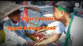 cara pijat sakit paha & pinggang akibat kelelahan bekerja?tukang becak montor (bentor)pinggir jalan