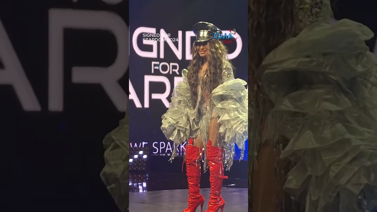 Boobay's sparkle moment at the 'Signed for Stardom 2024'