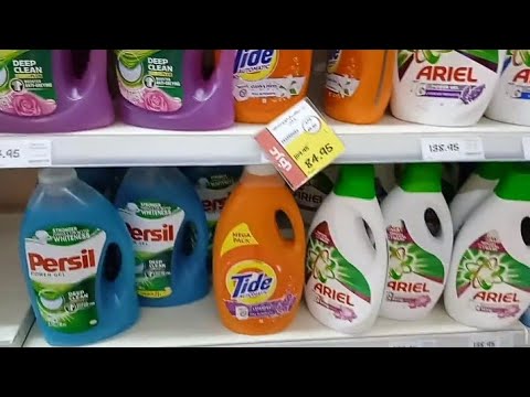 كنا بنقول زمان منين يودي علي فين دلوقتي بنقول الفلوس هتكفي ولا اي
