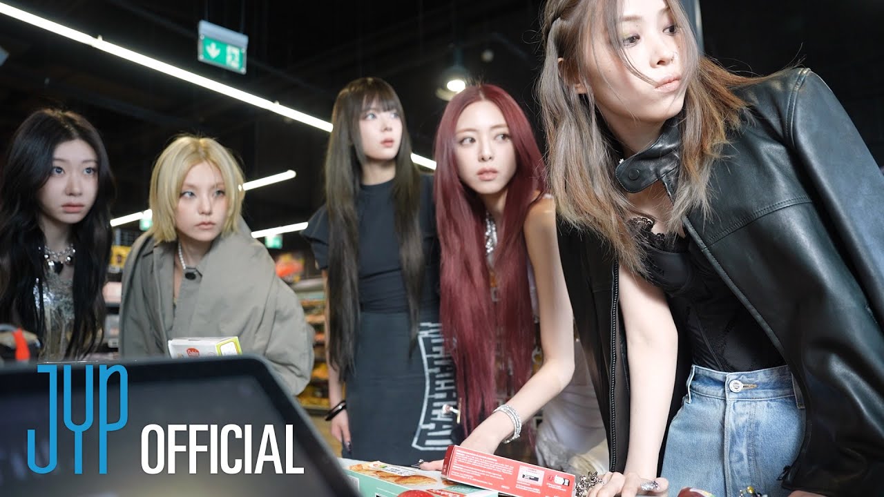 ITZY 'TUNNEL VISION' JACKET & TRAILER BEHIND