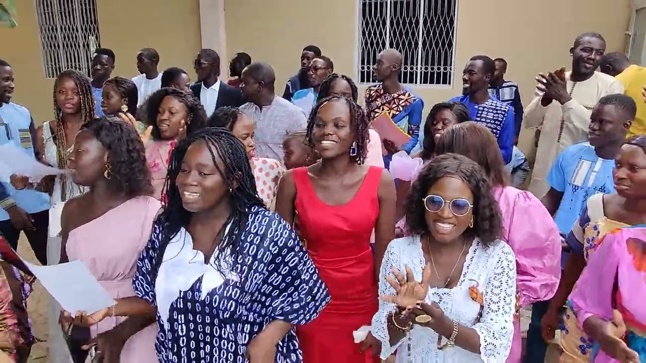 Njeek dat Mariama #Abbé Henry Alphonse