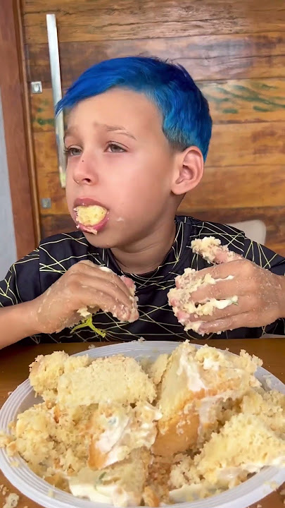 MEU IRMÃO NÃO GOSTA DE MIM (To triste)