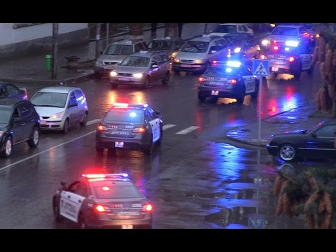ვიდეო: როგორ მოვიქცეთ საგზაო პოლიციის ოფიცერთან