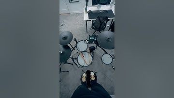 Electronic drums sound so good.