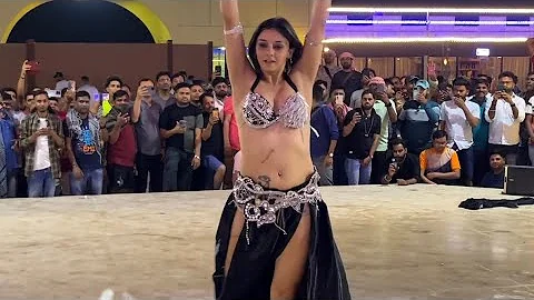 Desert Safari: Experience the Exotic Arabic Hot Dance in Dubai! #Dubai #BellyDance
