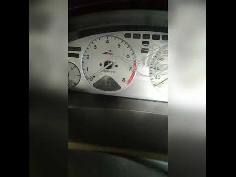 Video: Mengapa lampu brek saya menyala di Honda Accord saya?