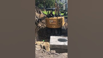 Septic Tank & Drainfield Installation- Part 2 preparing the trench for the drainfield #inandout