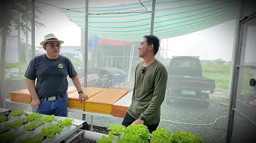 "Forget profit. Focus on spreading your RISK." 💼  Most farmers go ALL-IN on either direct customers