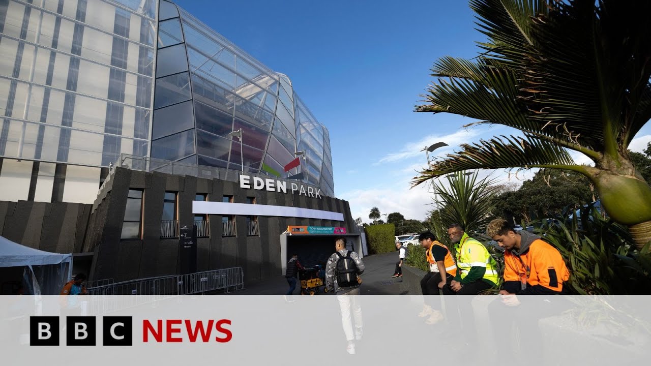 Poor ticket sales for Fifa Women's World Cup in New Zealand - BBC News