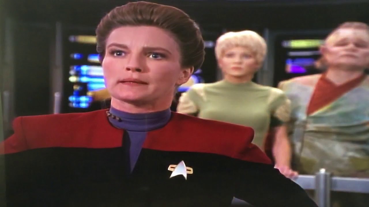 Star Trek Voyager S1.E03 “Parallax” recap part 3 YouTube