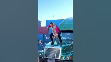 Dhanda Nyoliwala - Russian Bandana (Music Video) | Deepesh Goyal |VYRL Haryanvi