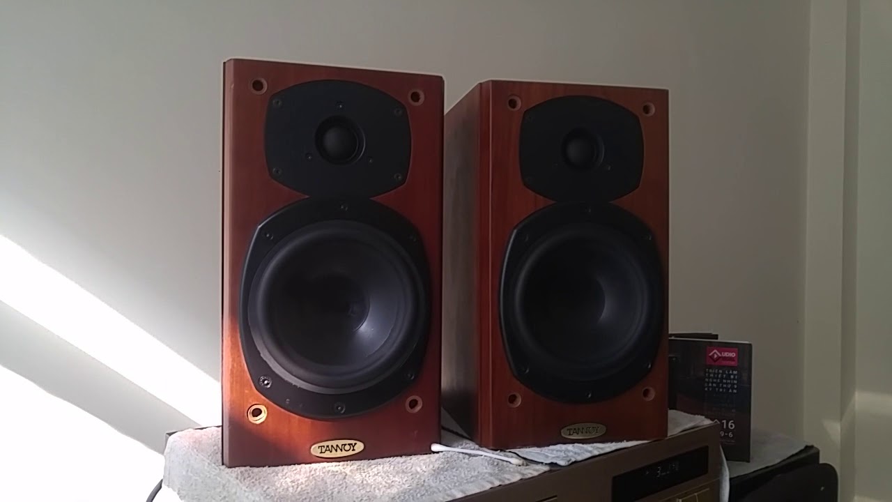 Test TANNOY REVOLUTION R 1 - YouTube