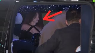 Ebru Şahin Arabasından Kameralara Poz Verdi.şahin