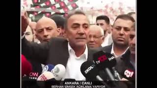 Berhan Şimşek: Ben duvarlara CHP yazarken, Özgür Özel ve yanındakiler kısa pantolonla geziyordu.
