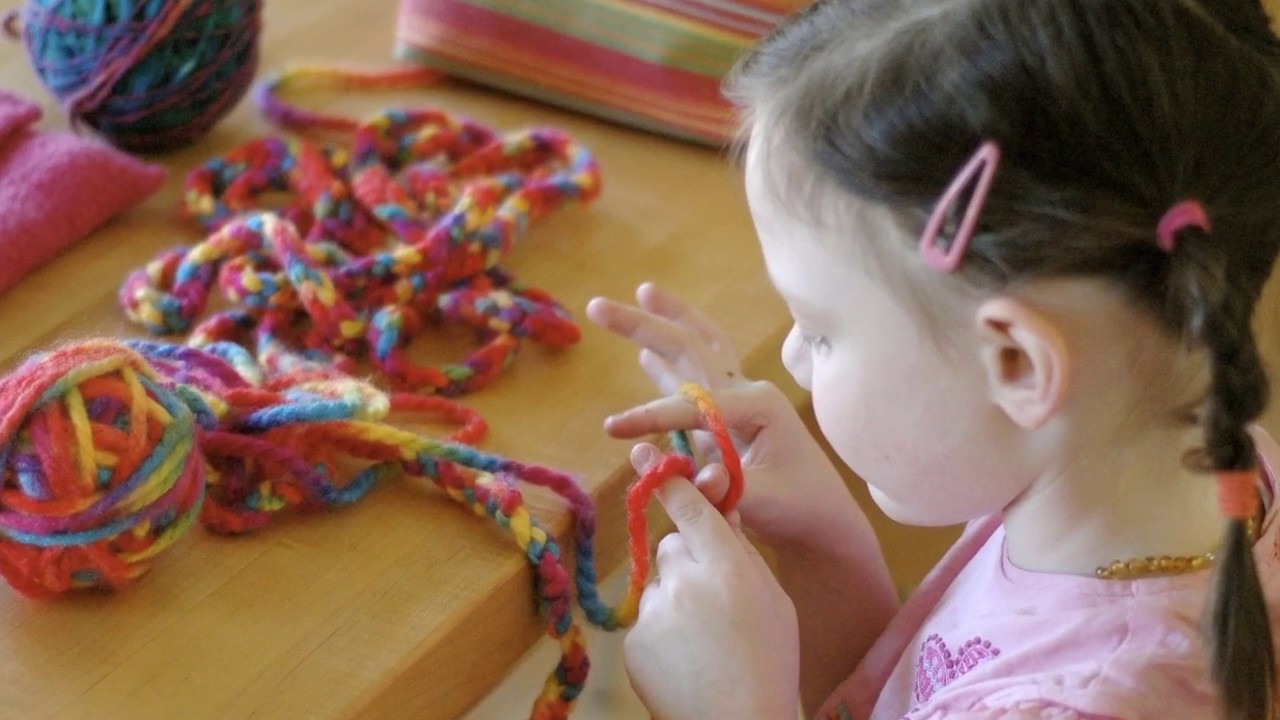 Curiosidades Waldorf: MANUALIDADES. Por Siobhan, maestra de primaria en la escuela Waldorf Córdoba