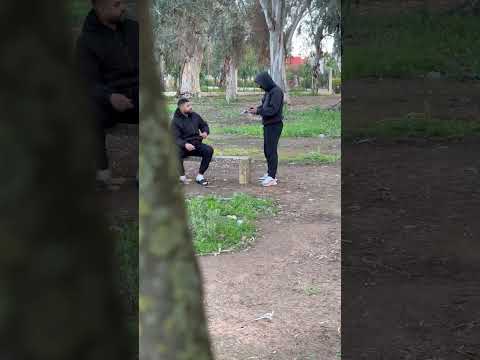 منظمة زيتونة سيفطاتني نطيبك و ناكلك هههه مسكين هرب