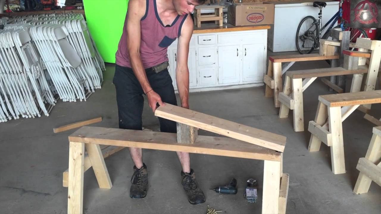 How to make super simple shave horse - YouTube