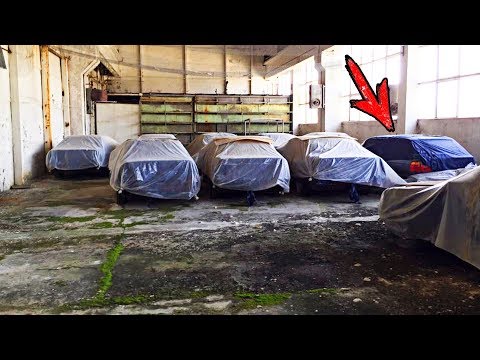 ЛЮДИ ГУЛЯЛИ ПО ЗАБРОШКАМ И НАШЛИ СТАРЫЙ СКЛАД! ВСЕ ВПАЛИ В ШОК КОГДА УВИДЕЛИ ЧТО ОКАЗАЛОСЬ ВНУТРИ!