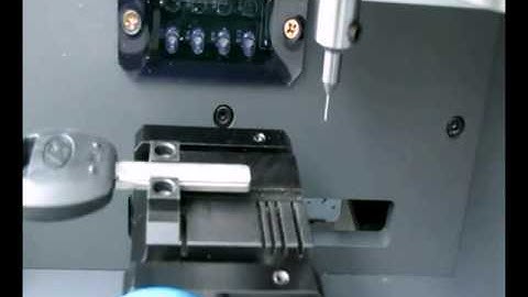 Cutting a milling key on Korea MIRACLE-A7