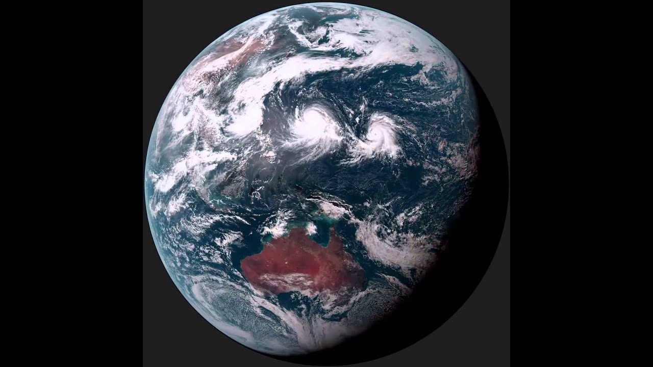 This Time-Lapse Shows the Passing of a Day on Earth From 22,000