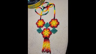 Collar huichol de flores 1/2