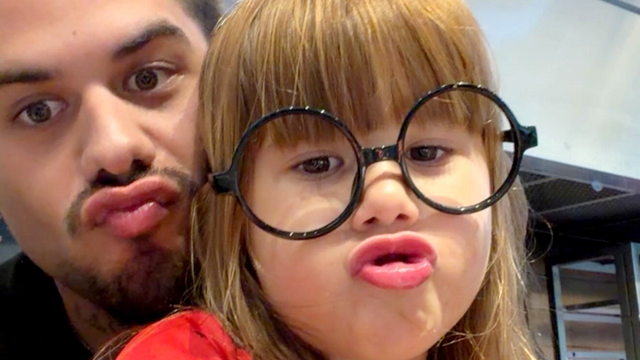 PAIZÃO 💖 ZÉ FELIPE SURPREENDE CUIDANDO DOS FILHOS SOZINHO 