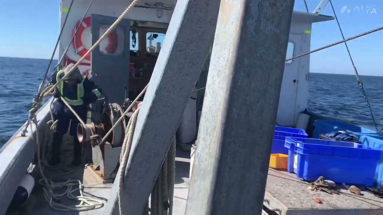 Kakivak Inukjuak community boat