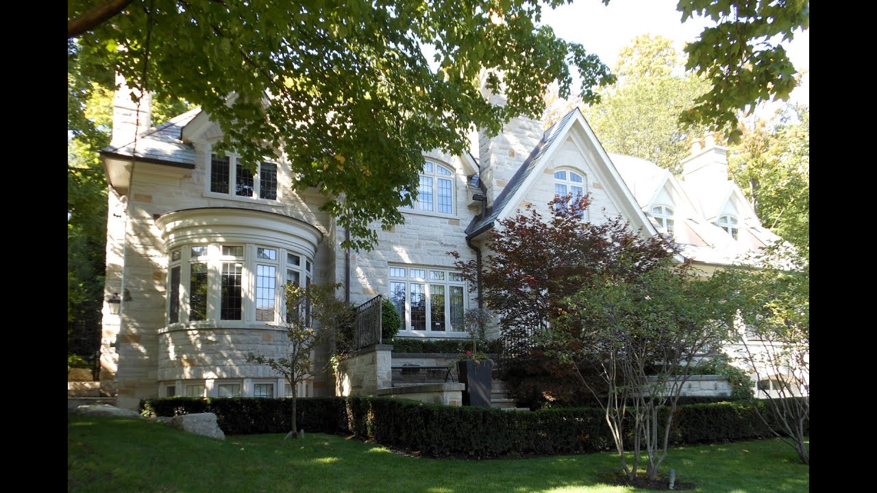 Lawrence Park, Toronto Real Estate luxury houses shaded by mature
