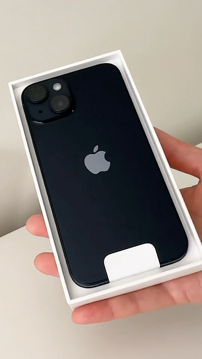 Unboxing the #iPhone 14 in Midnight 📱🤳