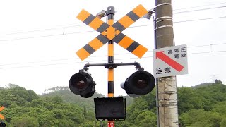 【踏切】山形新幹線 JR奥羽本線　小さなしゃべる踏切 (Railroad crossing in Japan)