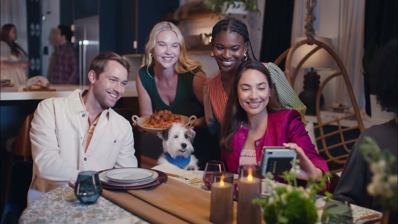 🐶✨ Little Miss Hollywoof Shines in Her Cotton Commercial! 🎬🌟🌟