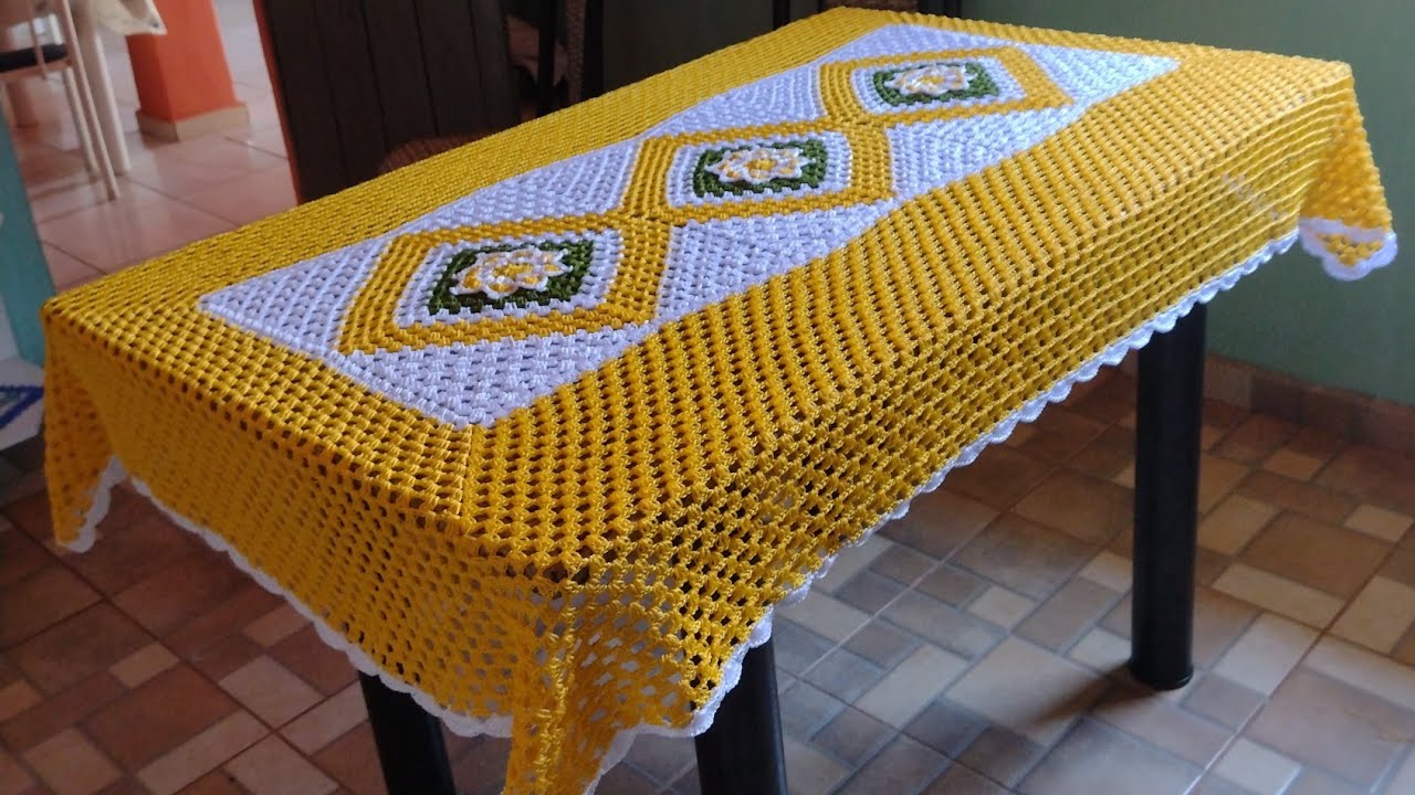 Toalha de mesa em Crochê