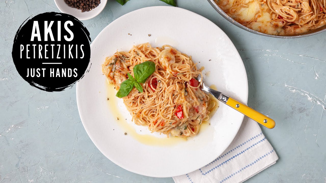 Whole-Wheat Spaghetti with Tomato Sauce | Akis Petretzikis