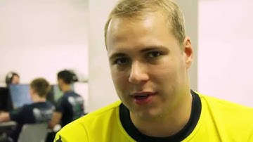 Interview Na`Vi.Razzoc - Dota 2 Manager @ ESL Frankfurt (With Eng subs)