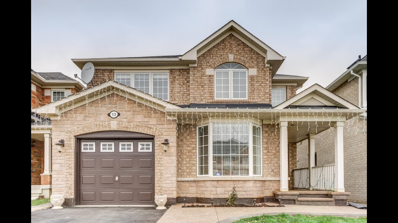 13 Crystalhill Drive Brampton