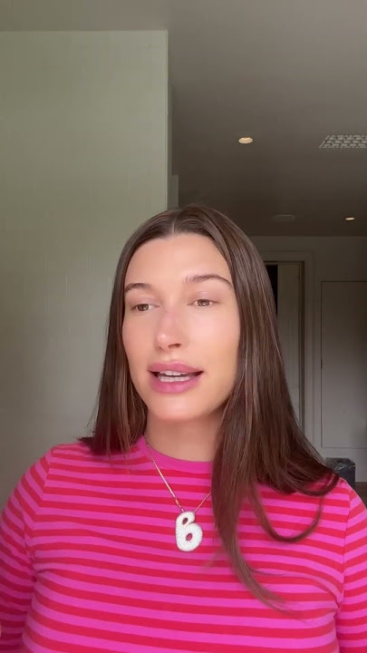 Hailey Bieber Shows Off Her New Brushes