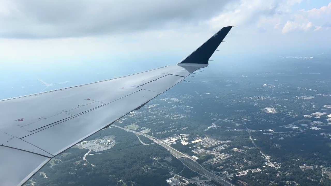 Delta Air Lines flight DL5241 landing at Hartsfield-Jackson Atlanta International Airport / ABE-ATL