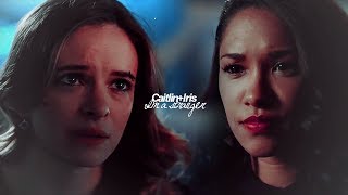 Iris + Caitlin (Killer Frost) | I'm a stranger [4x05]