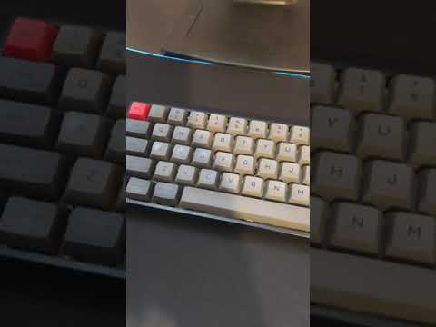 Video: Waar is esc op het toetsenbord?