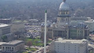 Threat causes lockdown of Illinois State Capitol, official says