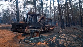 Victoria and NSW authorities battle against time as fears two blazes will combine into 'mega-fire'