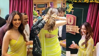 Rakul Preet Singh Grand Entry At Sri Krishna Jewellerys 10 Glorious Years Rakul Preet Singh