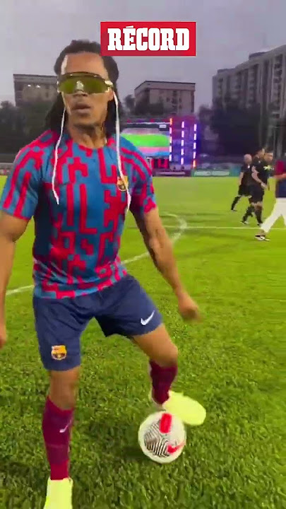 Edgar Davids no pierde la magia. 🔥 #fcbarcelona #edgardavids #barcelona