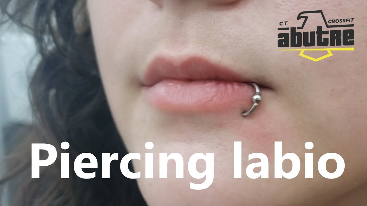 piercing na boca feminino bolinha  Piercing na boca, Piercing, Piercing no  lábio