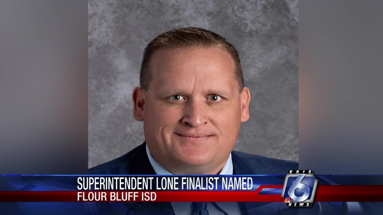 Flour Bluff selects London superintendent David Freeman as its new superintendent